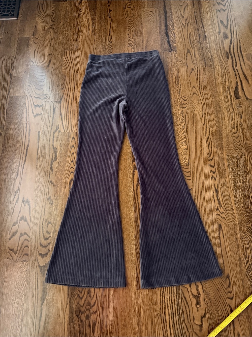 Aerie grey cord flare leggings medium - Picture 12 of 12